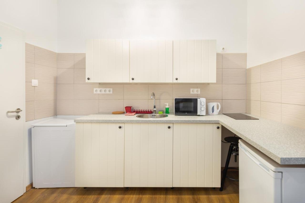 Nepszinhaz 16 Tiny Studios Budapest Kültér fotó