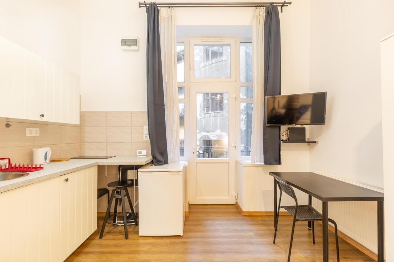 Nepszinhaz 16 Tiny Studios Budapest Kültér fotó