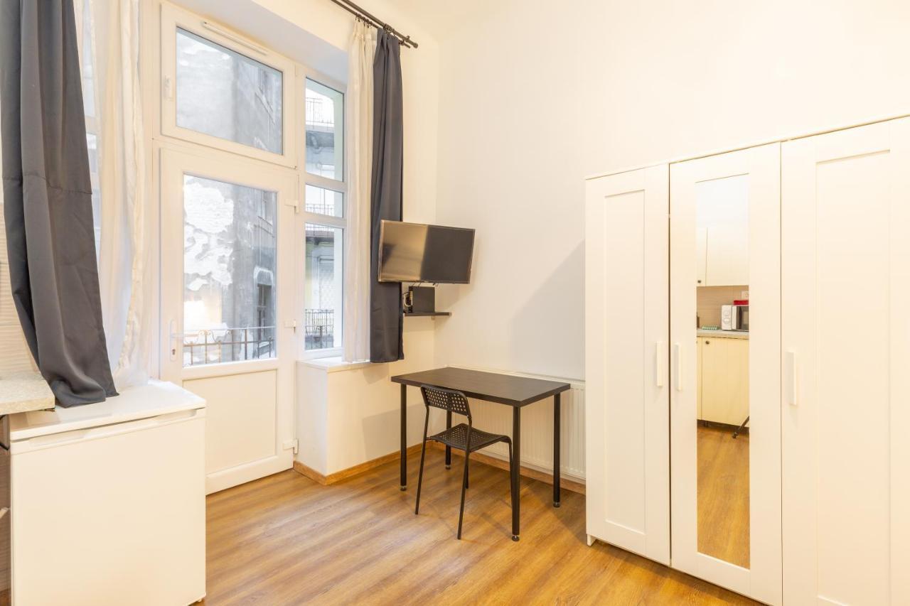 Nepszinhaz 16 Tiny Studios Budapest Kültér fotó