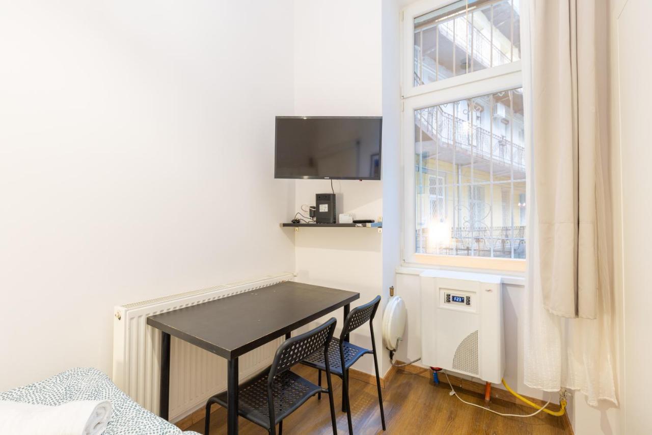 Nepszinhaz 16 Tiny Studios Budapest Kültér fotó