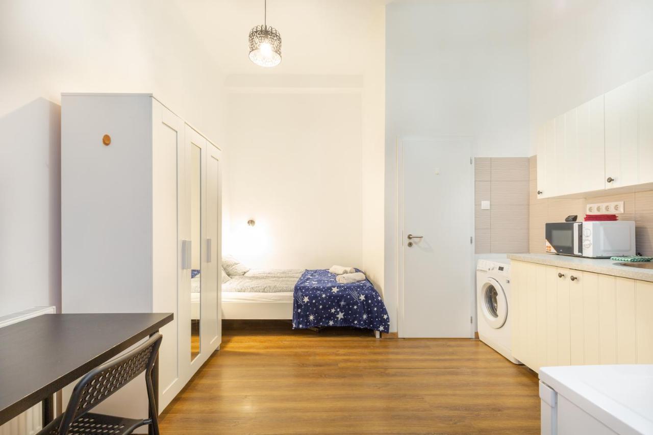 Nepszinhaz 16 Tiny Studios Budapest Kültér fotó