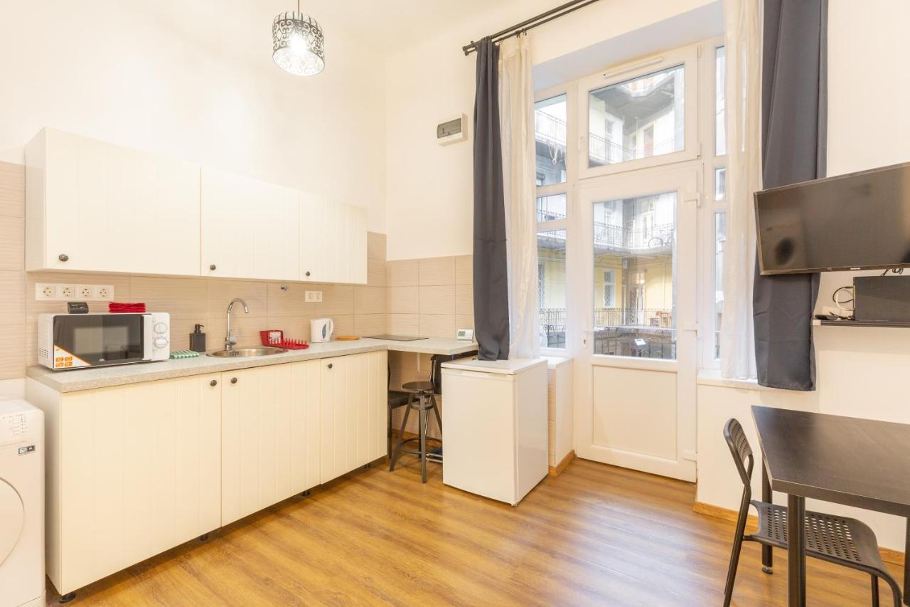 Nepszinhaz 16 Tiny Studios Budapest Kültér fotó