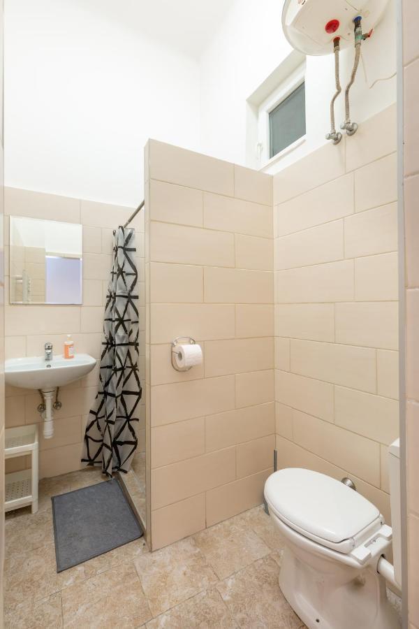 Nepszinhaz 16 Tiny Studios Budapest Kültér fotó